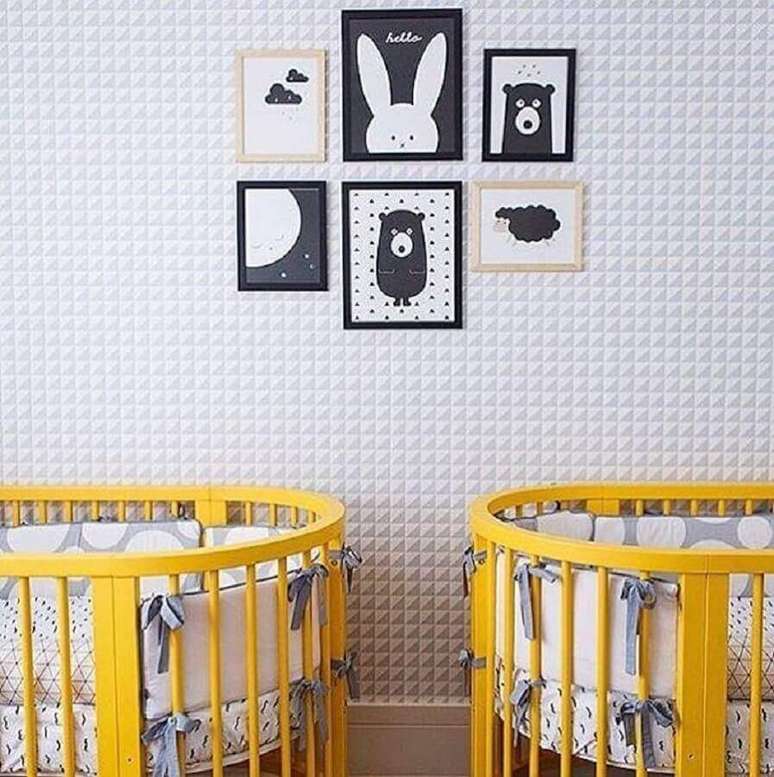 39. Papel de parede 3D para decoração de quarto de bebê unissex de gêmeos – Foto: UAUA – Decoração de Quartos Infantis
