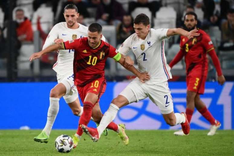 Roberto Martínez elogiou jogo de Hazard contra a França pela Nations League (FRANCK FIFE / AFP)