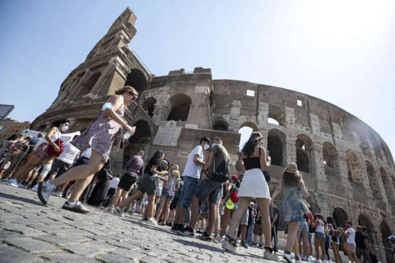 Menino fugiu porque queria ver o Coliseu de Roma