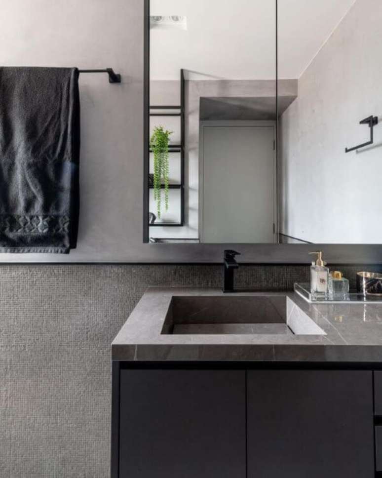 18. Banheiro com pedra de mármore cinza – Foto Dudi Duarte