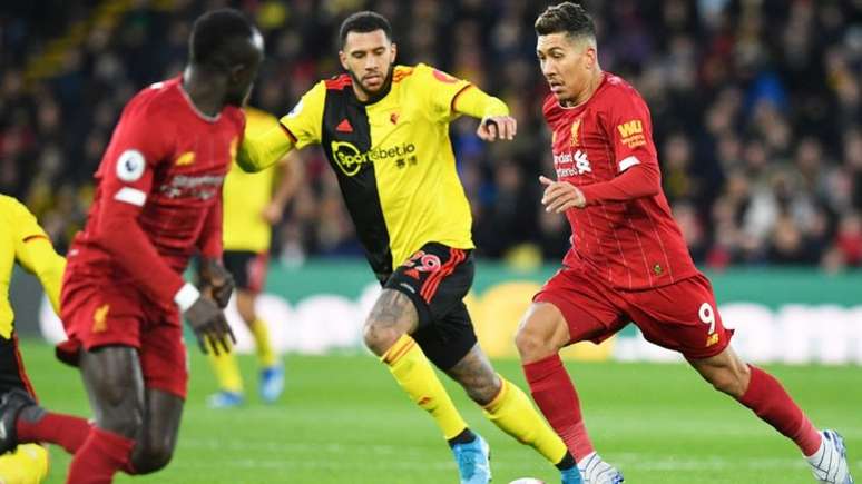 Watford e Liverpool brigam em frentes diferentes na tabela do Inglês neste momento (Foto: JUSTIN TALLIS / AFP)