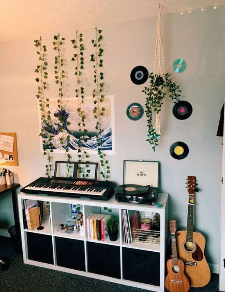 8. Decoração indie com instrumentos musicais – Foto Pikide