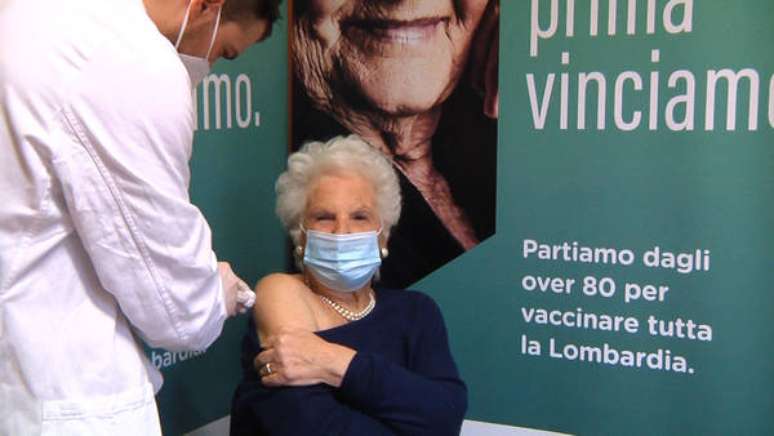 Liliana Segre também foi alvo de ataques após tomar vacina anti-Covid