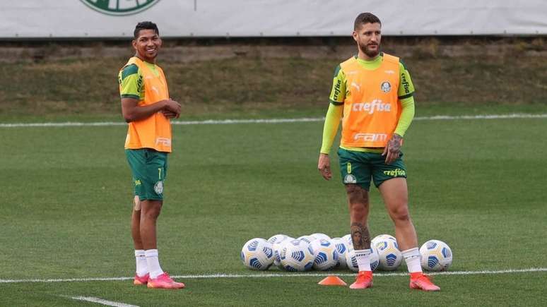 Rony e Zé Rafael em treinamento na Academia de Futebol (Foto: Cesar Greco/Palmeiras)