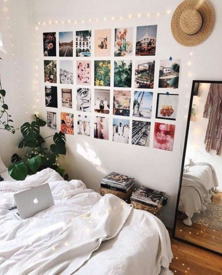 22. Parede de quarto indie com fotos na parede e detalhes delicados na decora&ccedil;&atilde;o &ndash; Foto Texasls