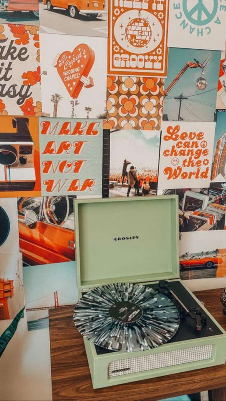 20. Os discos de vinil s&atilde;o indispens&aacute;veis para sua decora&ccedil;&atilde;o de quarto indie &ndash; Foto Heartman Clothes