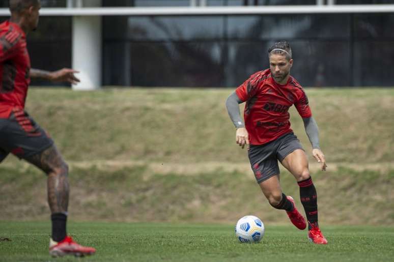 O meia Diego em ação no Ninho do Urubu, em atividade do Flamengo (Foto: Alexandre Vidal/Flamengo)