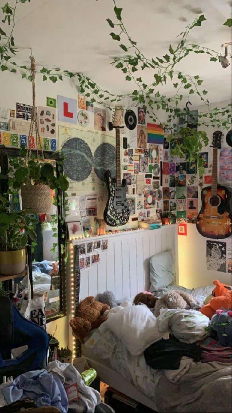 36. Quarto indie com fotos e instrumentos na parede &ndash; Foto Elin Freidlitz