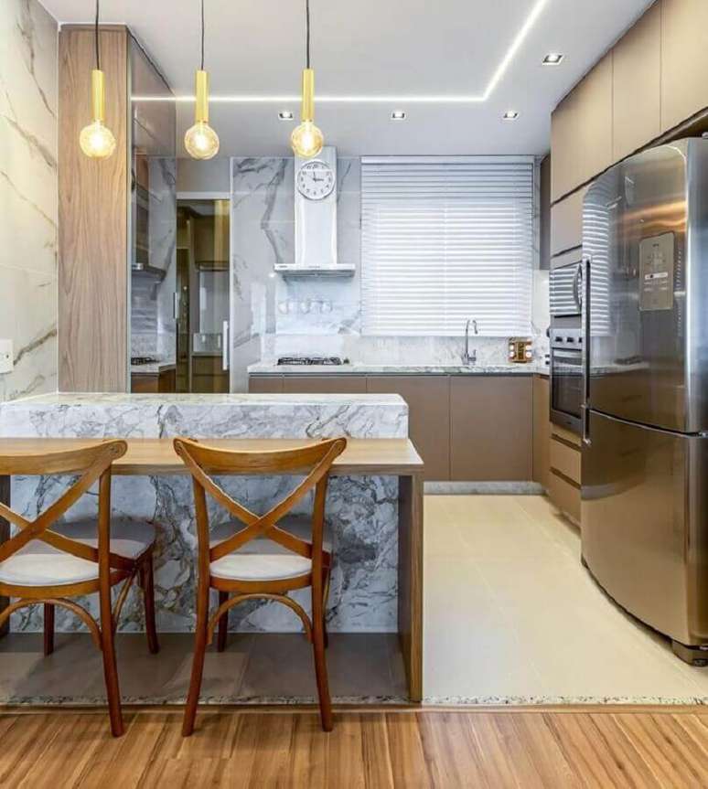 9. Bancada de mármore para decoração de cozinha de luxo pequena – Foto: Archibox Arquitetura