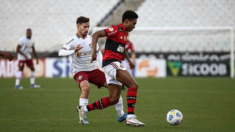 No primeiro turno, o Fluminense venceu o flamengo por 1 a 0 com gol de André (Foto: Lucas Merçon/Fluminense)