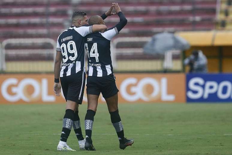 Rafael Navarro e Chay, esperanças de gol alvinegras (Foto: Vítor Silva/Botafogo)