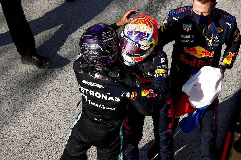 Temporada 2021 é marcada por uma enorme disputa entre Lewis Hamilton e Max Verstappen 