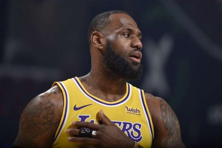 LeBron James é pela oitava vez seguida o jogador mais bem pago da NBA (AFP)