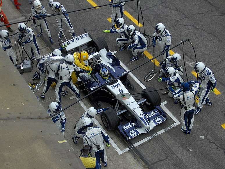 Nick Heidfeld com a Williams FW27 no GP de San Marino