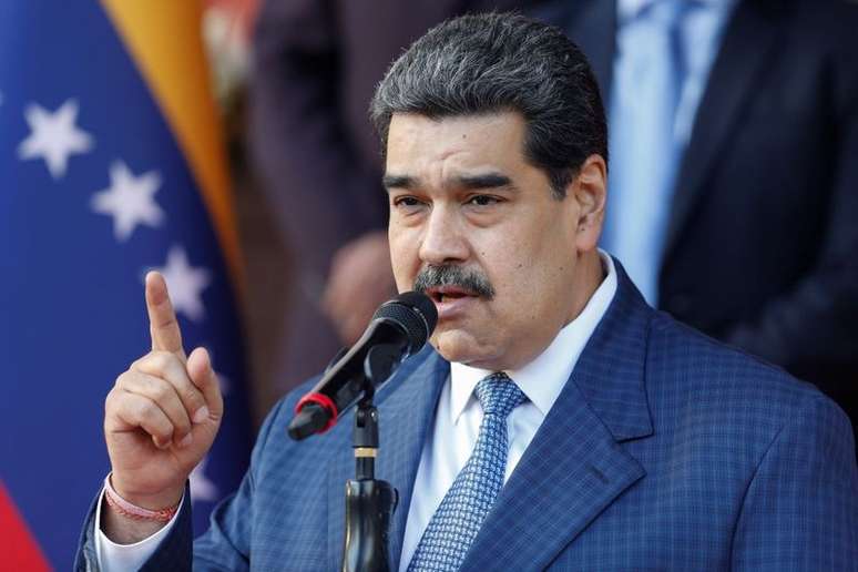 Presidente da Venezuela, Nicol&aacute;s Maduro, discursa em Caracas
15/10/2021 REUTERS/Leonardo Fernandez Viloria