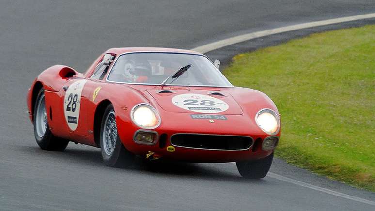 A Ferrari 250 LM foi a razão da confusão com a FIA