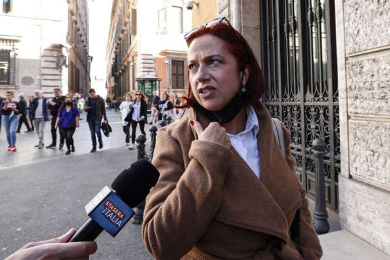 Senadora Laura Granato ficará suspensa por 10 dias