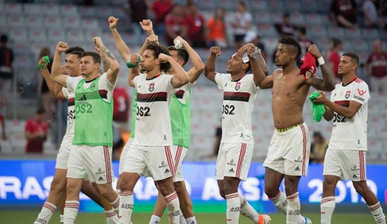 Jogadores do Flamengo rebatem provocação após vitória na Arena da Baixada (Foto: Alexandre Vidal/Flamengo)