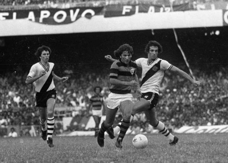 Zico estreou em um jogo contra o Vasco, em 1971 (Foto: Arquivo)