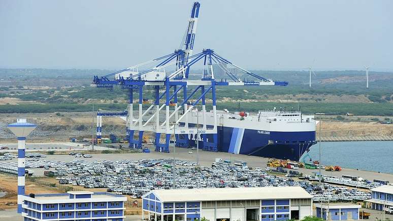 O Sri Lanka estava tão endividado com a China que em 2017 arrendou o porto de Hambantota por 99 anos em troca de uma redução da dívida