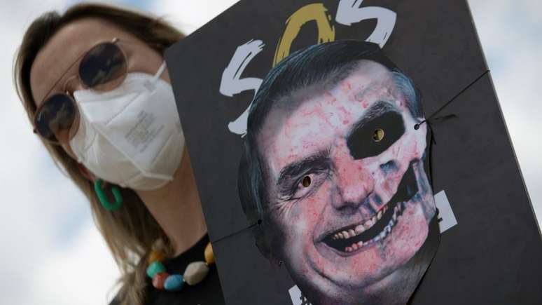 Protesto em Brasília contra gestão do governo Bolsonaro na pandemia