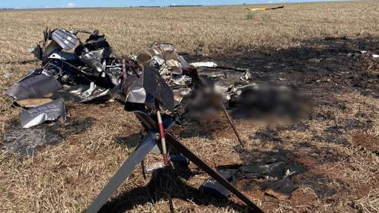 O helicóptero caiu e explodiu em uma fazenda de Ponta Porã, na fronteira do Brasil com o Paraguai