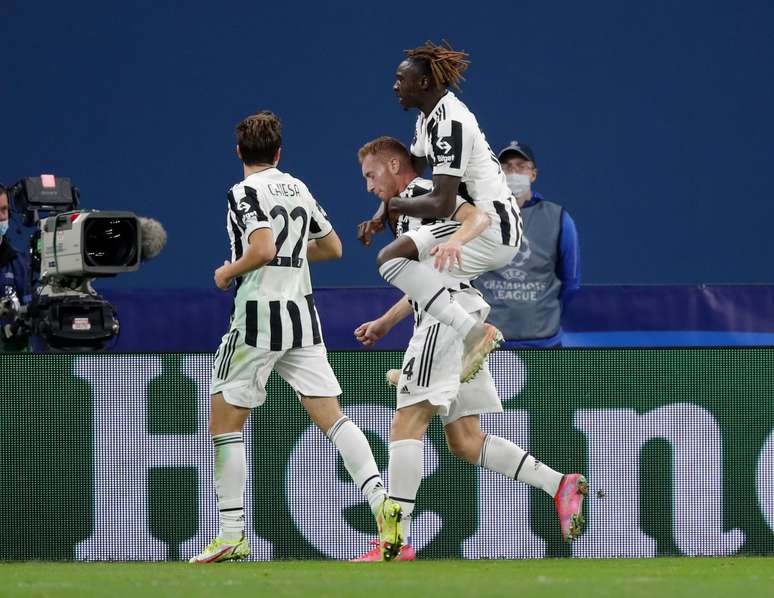 Com gol de Kulusevski, Juventus vence o Zenit