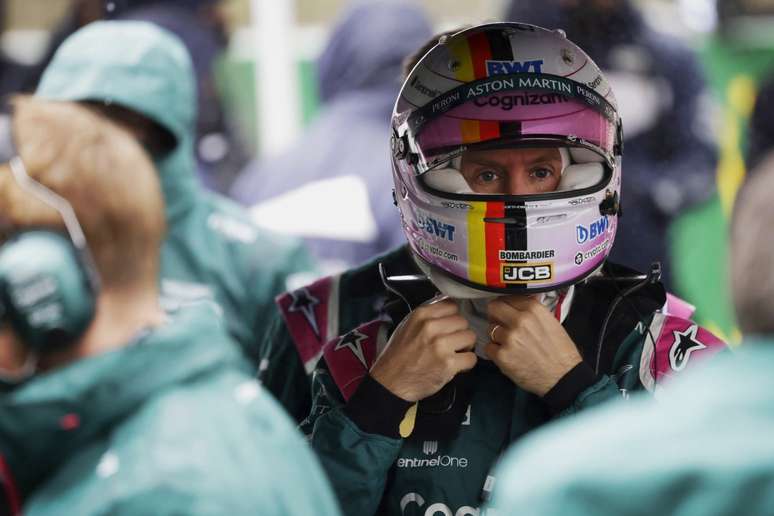 Sebastian Vettel ainda busca regularidade com a Aston Martin em 2021 