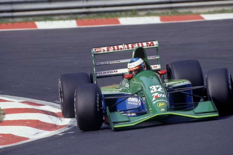 Michael Schumacher com a Jordan 191 em Spa