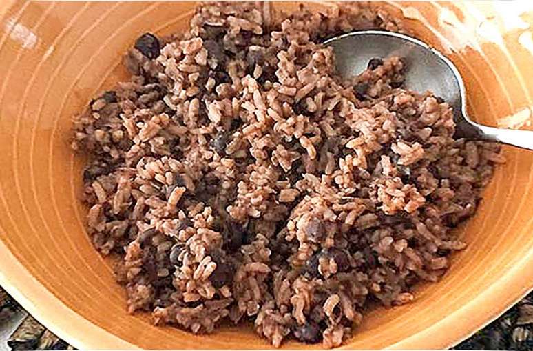 Arroz com feijão pronto em minutos