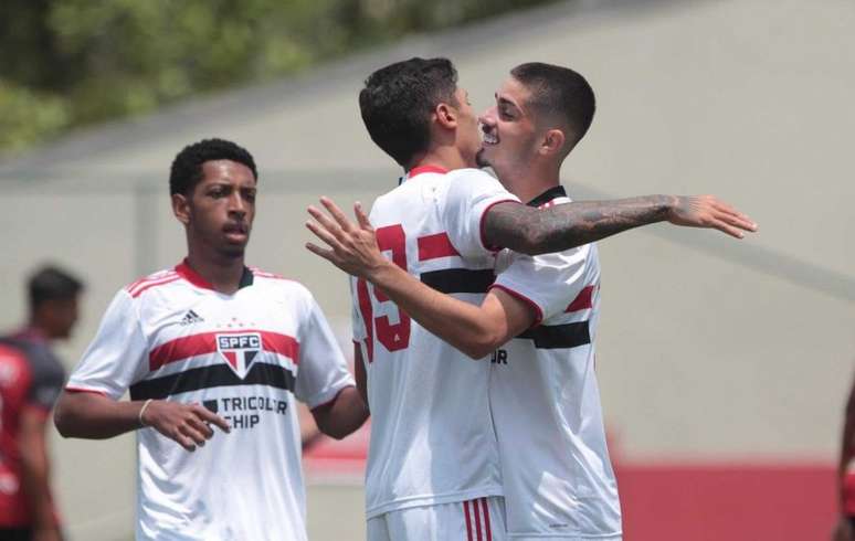 Sub-20 do São Paulo goleou o Flamengo-SP por 4 a 1 pelo Paulista (Foto: Rubens Chiri/saopaulofc.net)