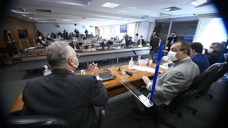 O relatório final da CPI da covid foi lido no Senado nesta quarta-feira