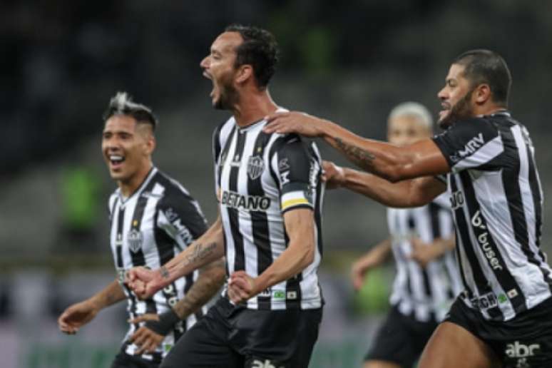 Réver chegou aos 300 jogos pelo Galo e ajudou o time na goleada por 4 a 0 em cima do Leão do Pici com um dos gols do alvinegro-(Pedro Souza/Atlético-MG)