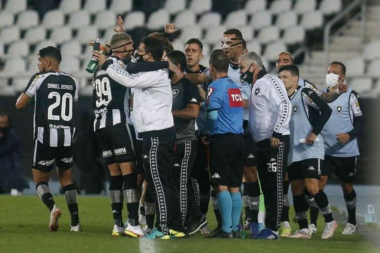 Botafogo venceu o Brusque pela Série B (Foto: Vítor Silva/Botafogo)