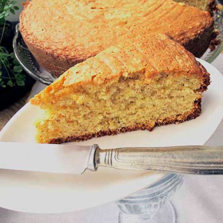 Bolo de amendoim bem brasileiro