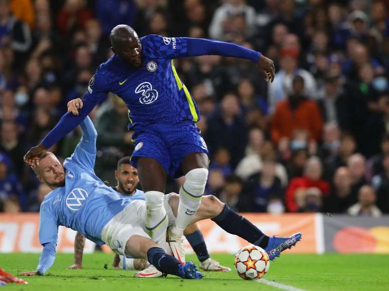 Romelu Lukaku durante partida do Chelsea contra o Malmo pela Liga dos Campeões
20/10/2021 REUTERS/David Klein