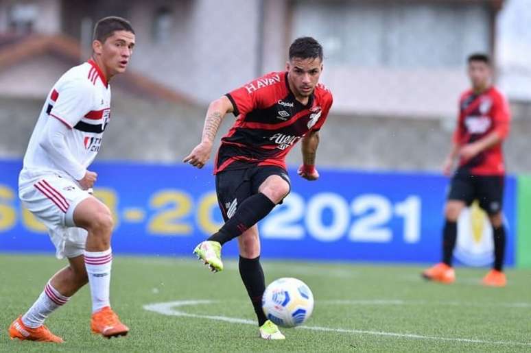 Jogador tem seis participações em gols no torneio Sub-20 (Zé Tramontin/Athletico-PR)