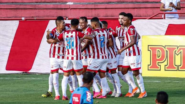 Náutico busca a recuperação para voltar à elite do futebol brasileiro (Foto: Wilson Castro/W9 Press/LancePress!)