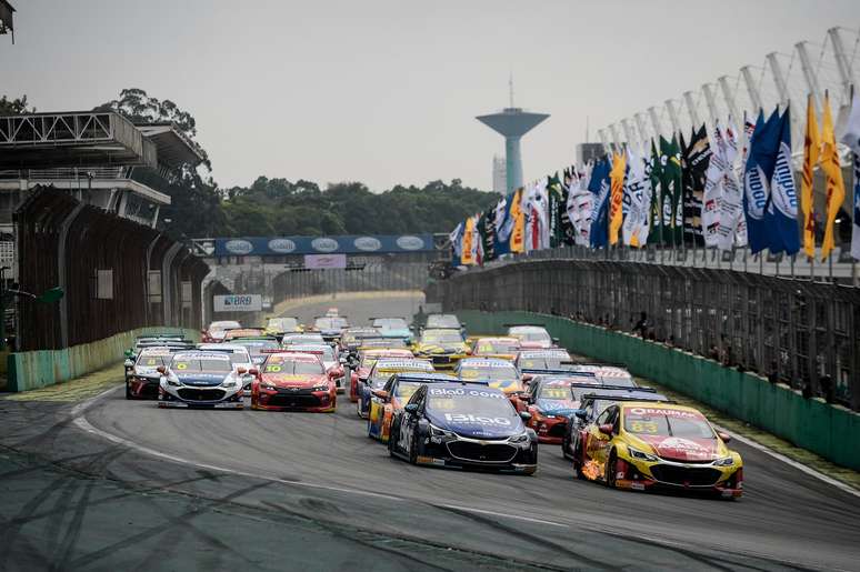 A Stock Car terá a volta da Corrida de Duplas em 2022 