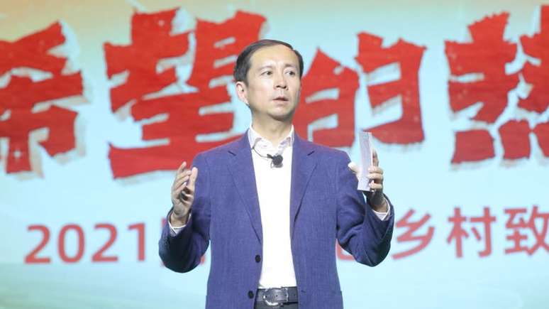 Daniel Zhang, CEO do Alibaba, fala durante a cerimônia de lançamento do fundo de revitalização rural do grupo