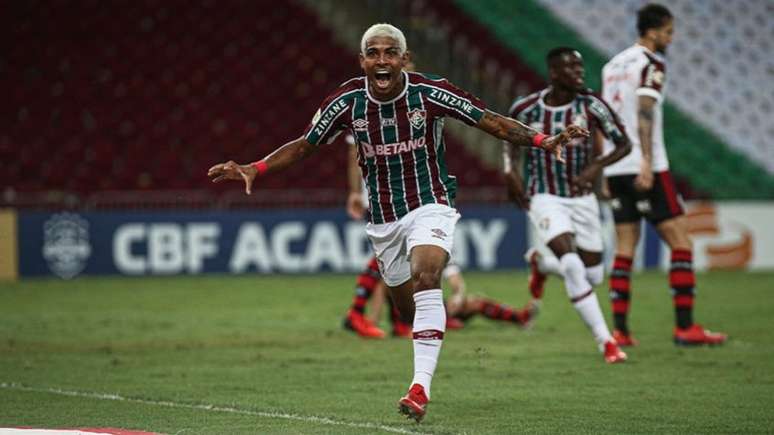 John Kennedy marcou dois gols para o Fluminense (Foto: Lucas Merçon / Fluminense FC)