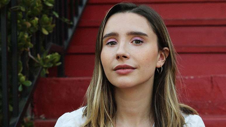 Amanda Montell &eacute; autora do livro "Cultish: The Language of Fanatism" (Como num culto: a Linguagem do Fanatismo)