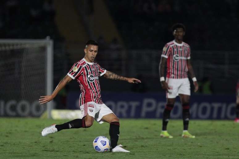 Igor Vinícius voltou ao time do São Paulo após lesão no olho (Foto: Rubens Chiri / saopaulofc.net)