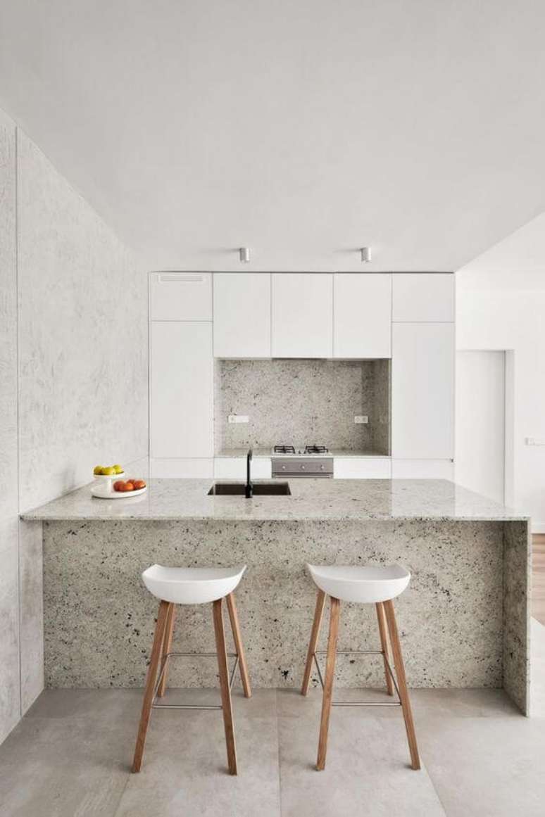 48. Bancada de granito e cuba de cozinha banquetas brancas de pé de palito – Foto Futurist Architecture