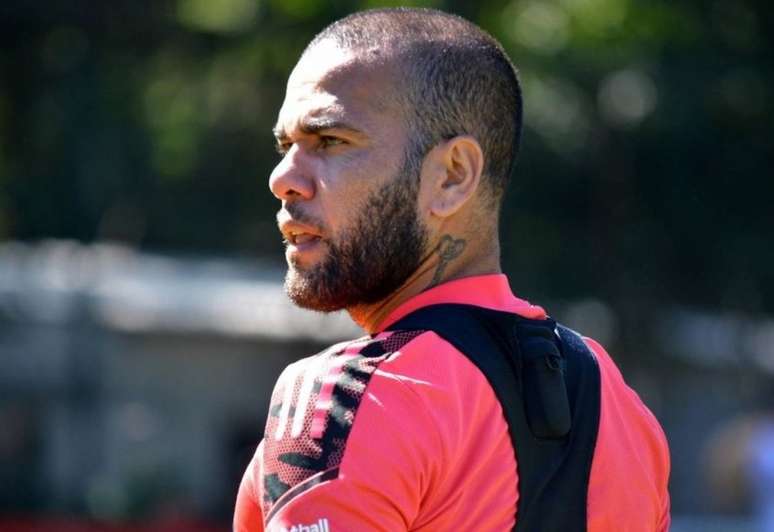 Daniel Alves rescindiu contrato com o São Paulo em agosto (Foto: Fellipe Lucena / saopaulofc)