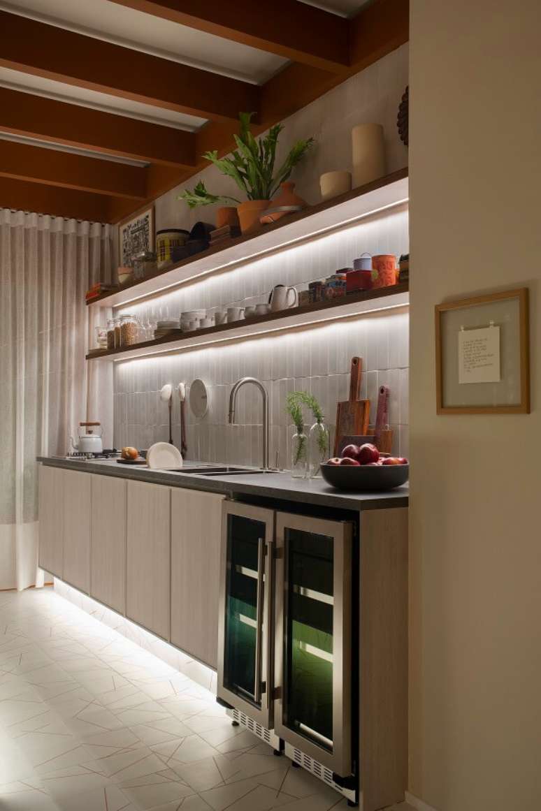 1. Cozinha com torneira deca e cuba embutida – Projeto SP Estudio Casa Ninho Fotos MCA Estudio