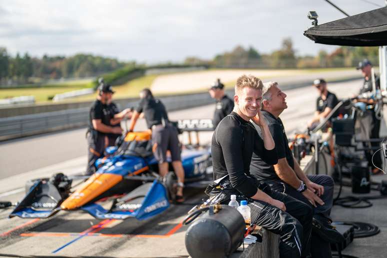 Nico Hülkenberg testou pela McLaren na Indy 