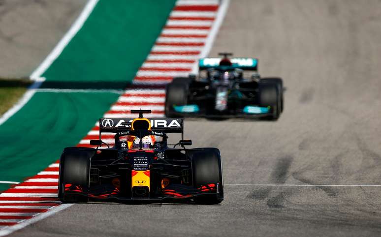 Hamilton não conseguiu esboçar tentativa de ultrapassagem em cima de Verstappen nos EUA 