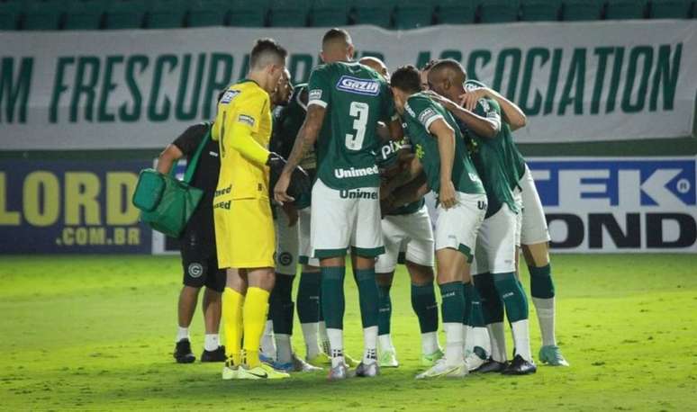 Time do Goiás pela Série B do Brasileirão (Foto: Rosiron Rodrigues  – Goiás E.C.)