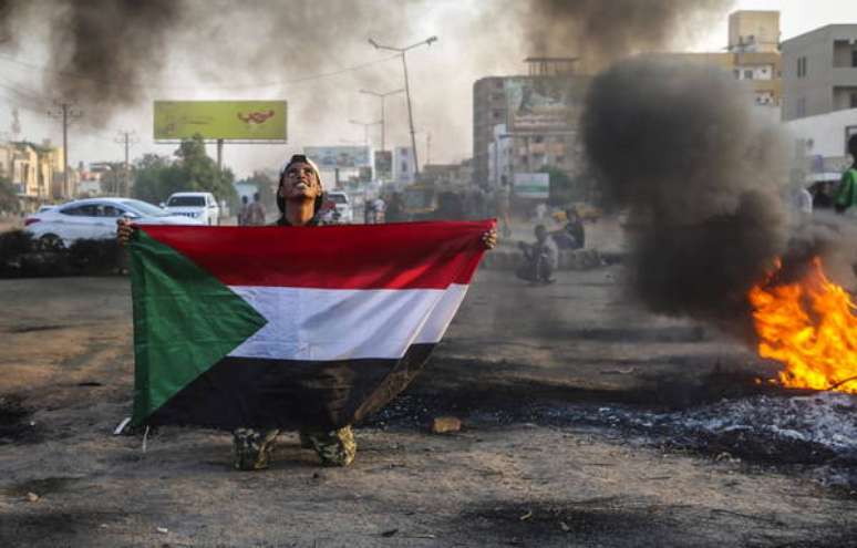 Protesto contra golpe militar em Cartum, capital do Sudão
